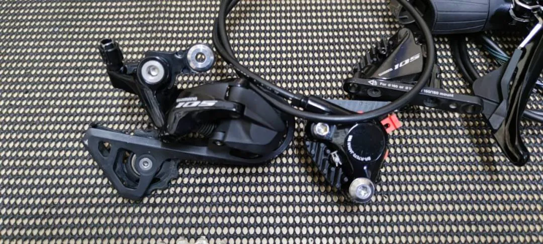 Shimano 105 Hydraulic Disc Brakes