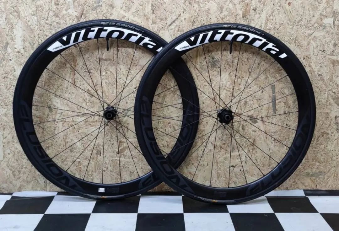 Vittoria Elusion 42