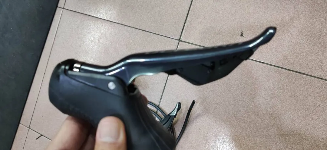 Shimano ultegra di2 11speed disc shifter and disc caliper