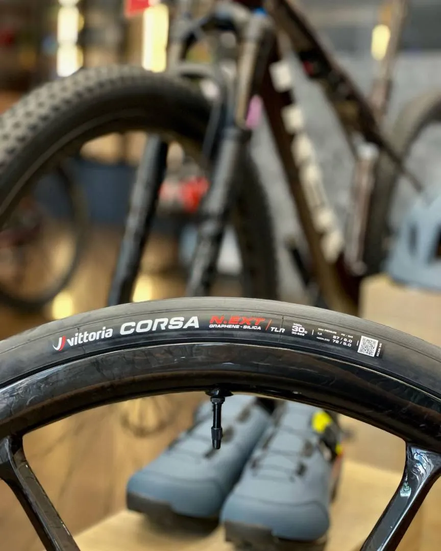 Elite Drive Six carbon wheel set