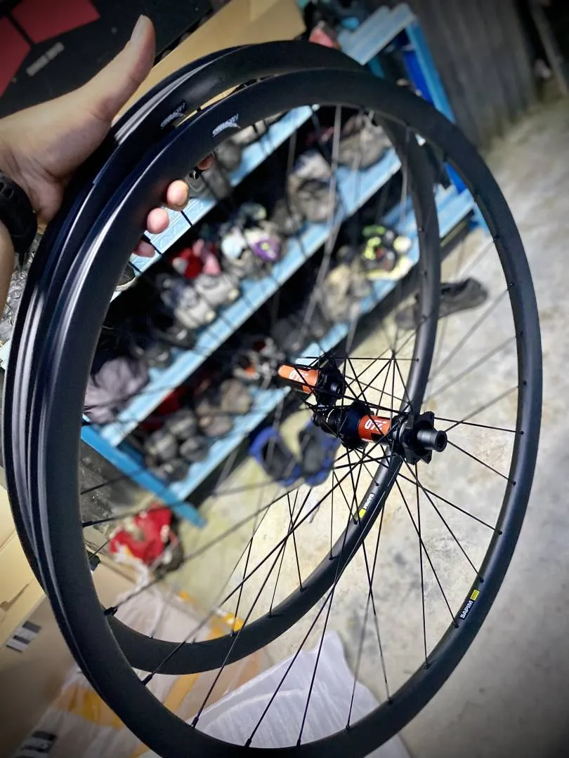 Farsport Ultralight dt240 exp carbon wheelset 29â€