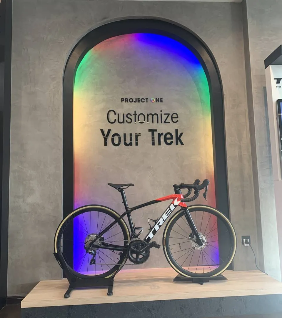 Trek Emonda SL6 Disc Pro (Black/Red) Size 47