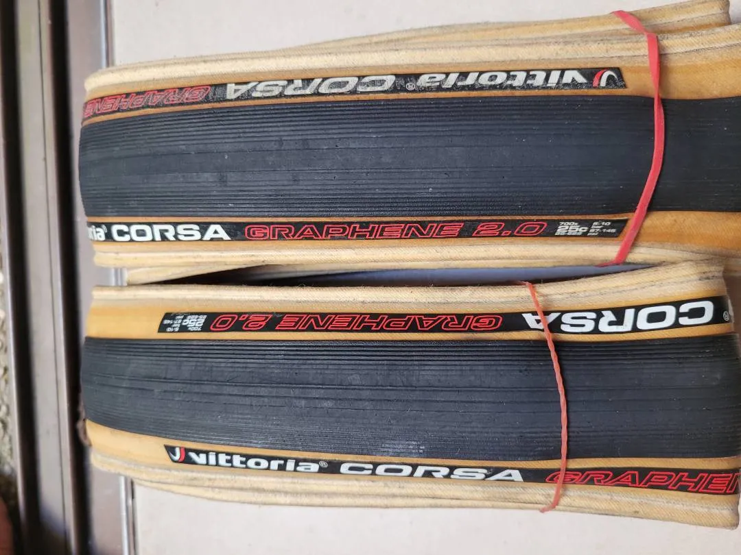 Vittoria Corsa Garphene 2.0 700 x 25 (Sold)