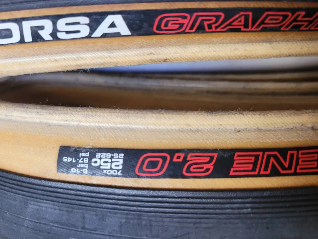 Vittoria Corsa Garphene 2.0 700 x 25 (Sold)