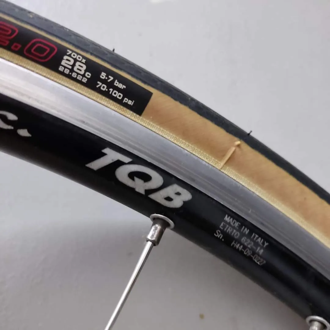 8 speed wheelset. Mavic Ambrossio Dura Ace Fir