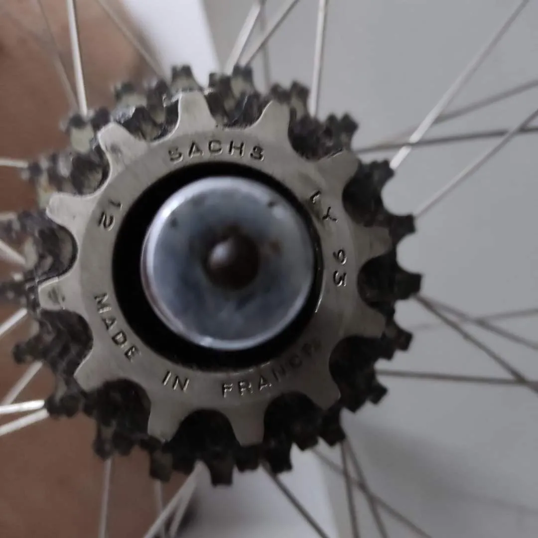 8 speed wheelset. Mavic Ambrossio Dura Ace Fir