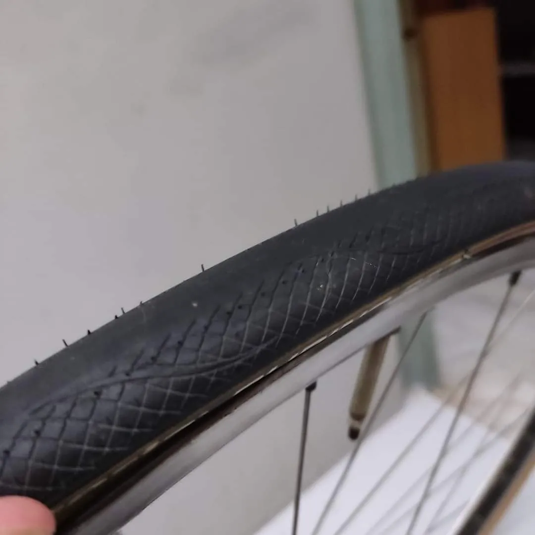8 speed wheelset. Mavic Ambrossio Dura Ace Fir