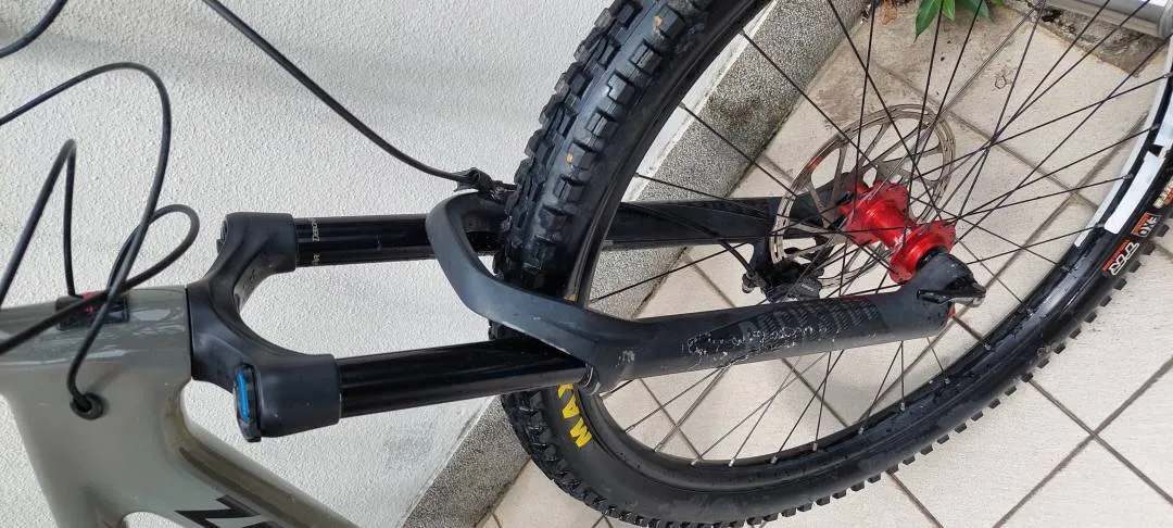 Santa Cruz High tower 2019 Carbon size M 29er
