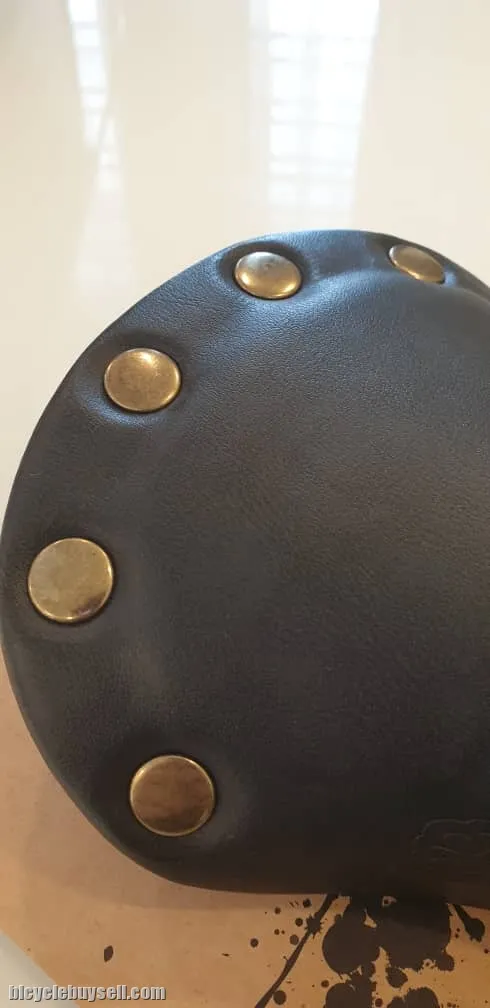 Saddle leather classic GLUTE