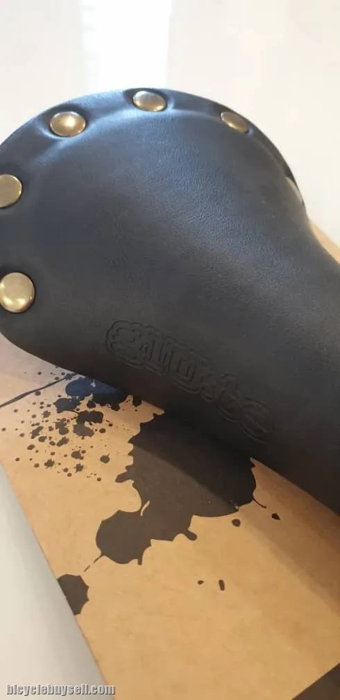Saddle leather classic GLUTE