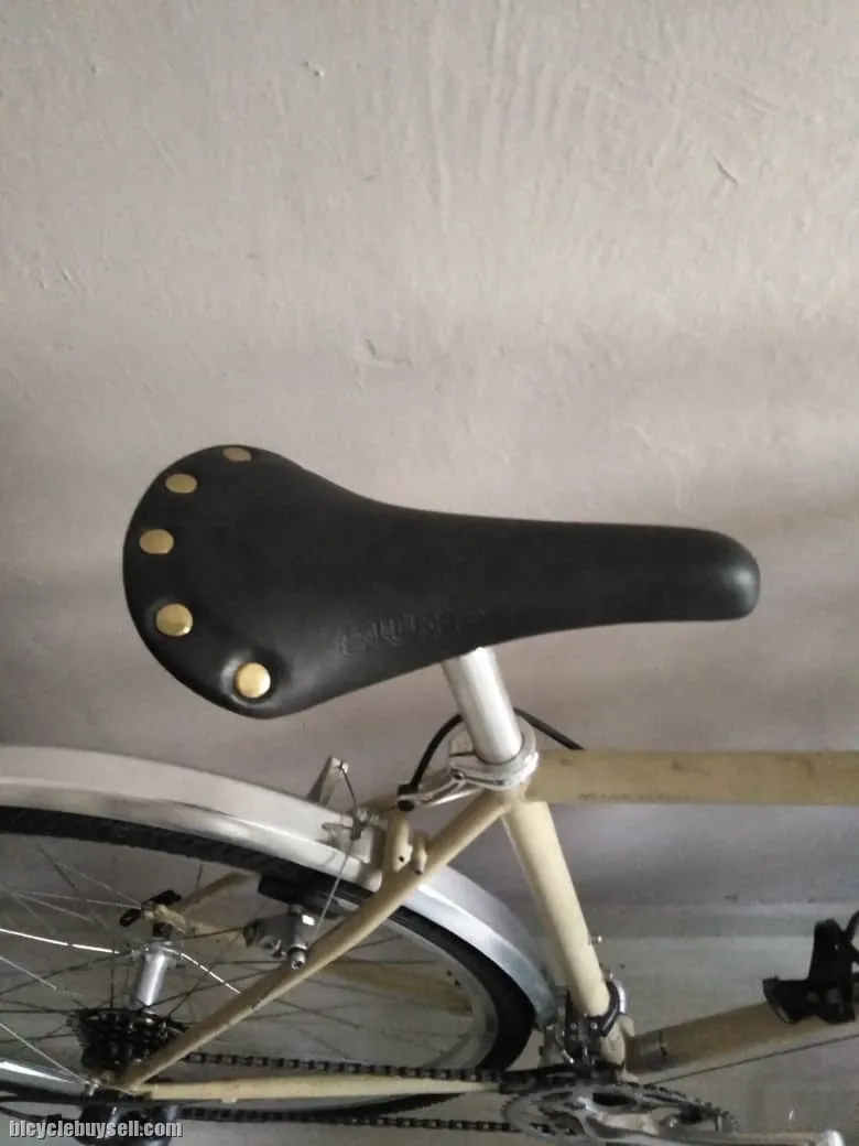 Saddle leather classic GLUTE