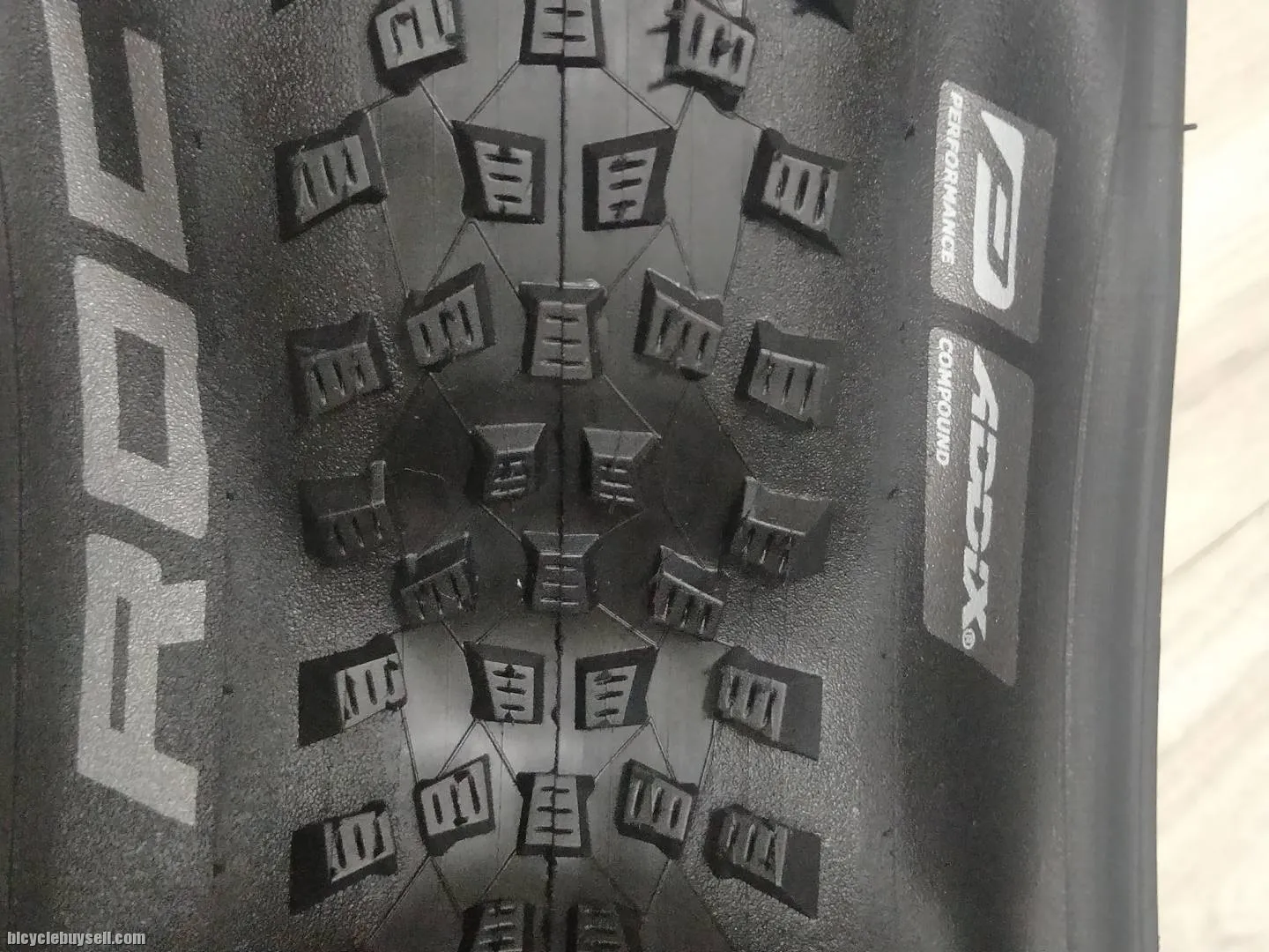 Schwalbe Rocket Ron 26 x 2.1 Performance Addix Compound MTB Tire - Retail Box