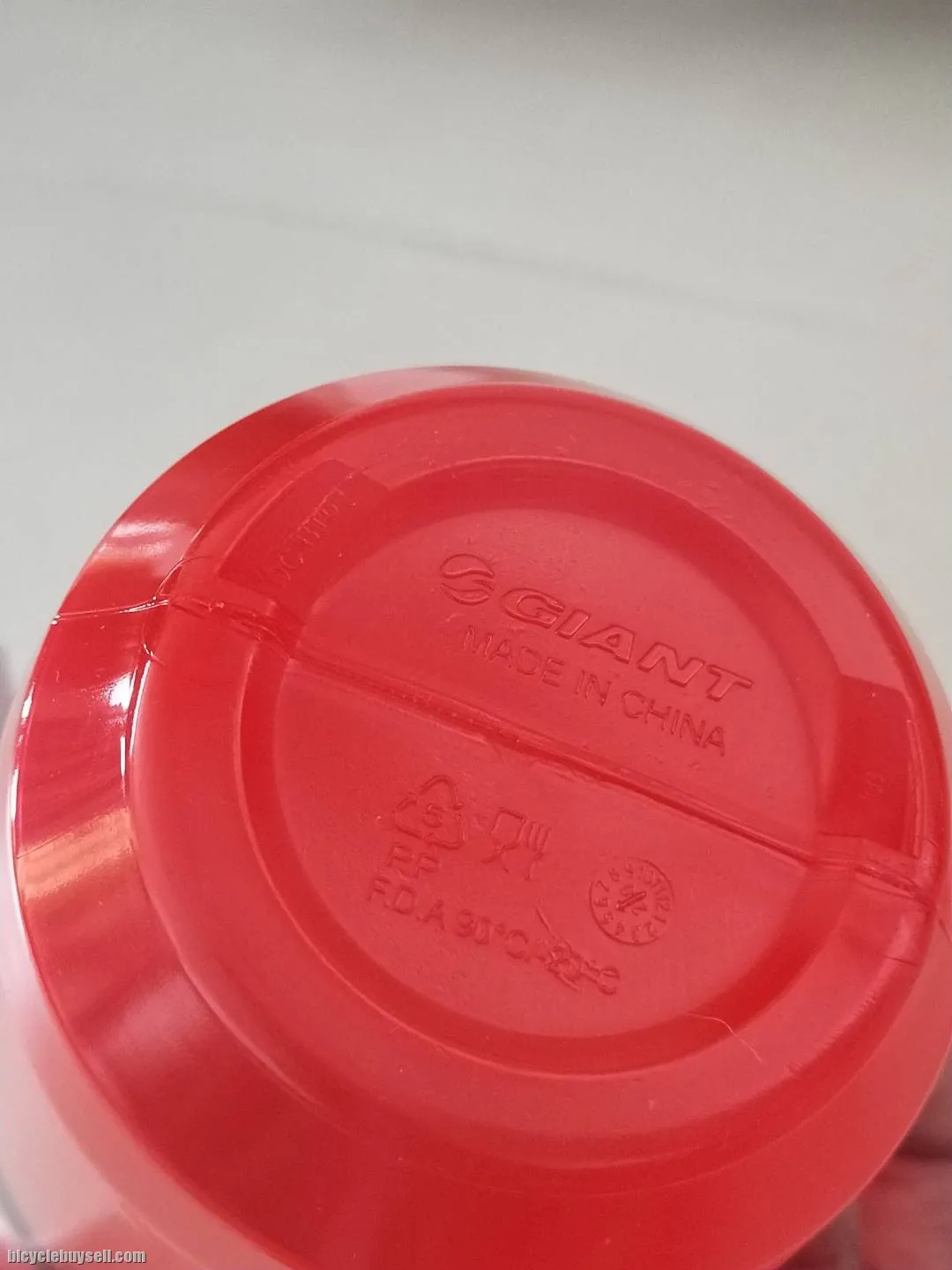 Giant NE Transparent Red Water Bottle PP05 2020 Series 600ml  / 750ml