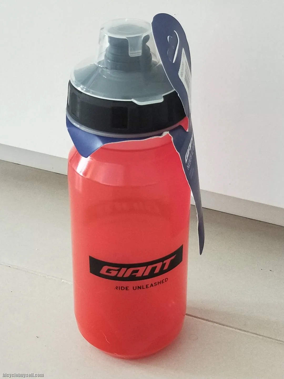 Giant NE Transparent Red Water Bottle PP05 2020 Series 600ml  / 750ml
