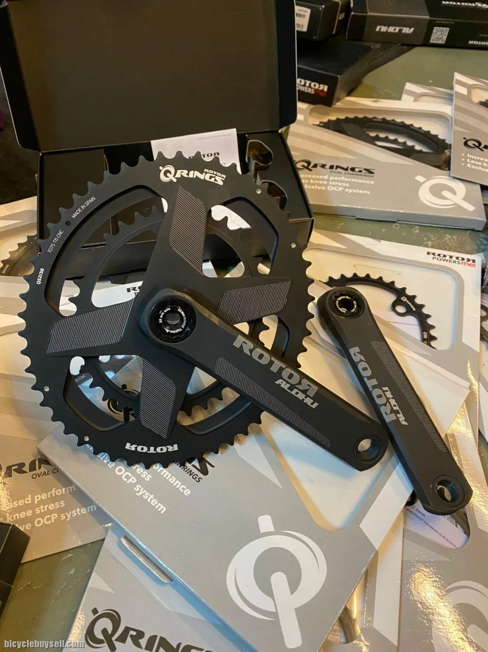 ROTOR ALDHU CRANKSET CNC QRINGS DIRECT MOUNT OVAL MADE IN SPAIN ROAD BIKES SUPER LIGHTWEIGHT