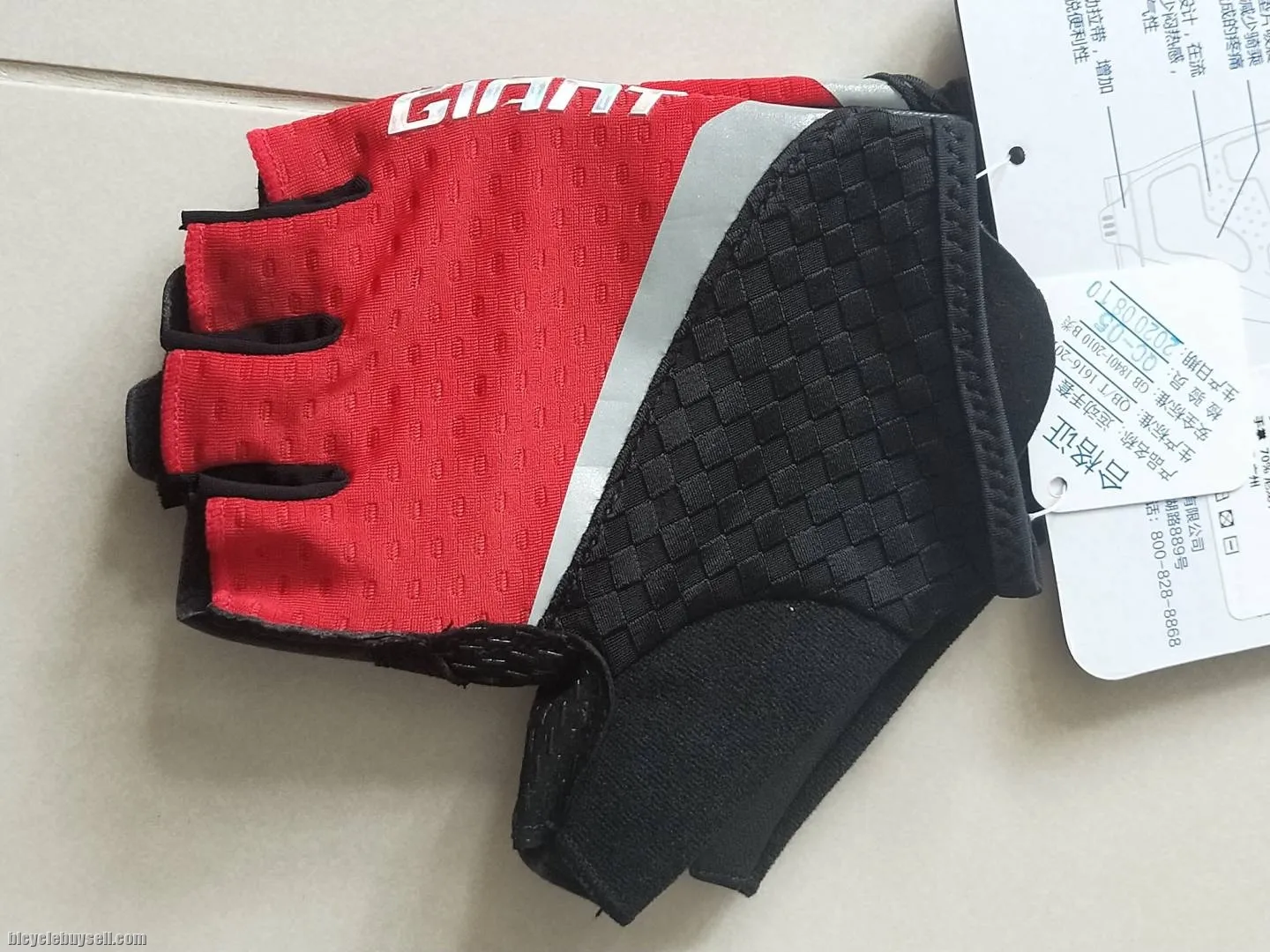 Giant G203 Series Half Finger Gloves for Men / Unisex in 3 Color Variant