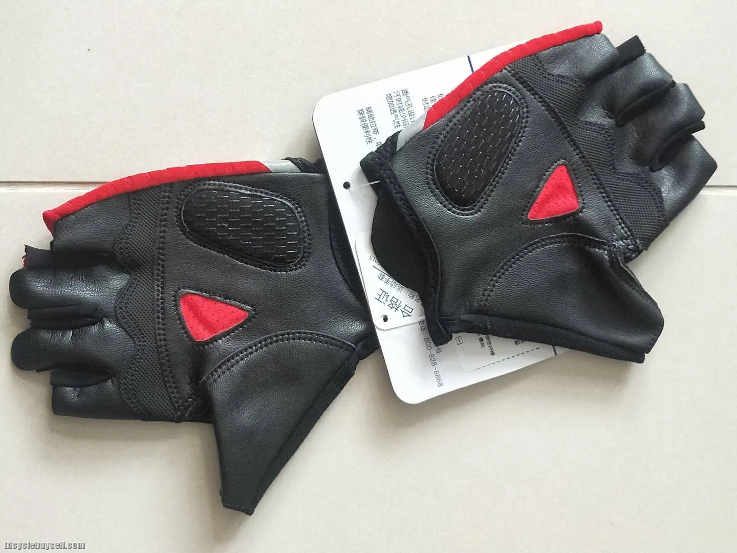 Giant G203 Series Half Finger Gloves for Men / Unisex in 3 Color Variant