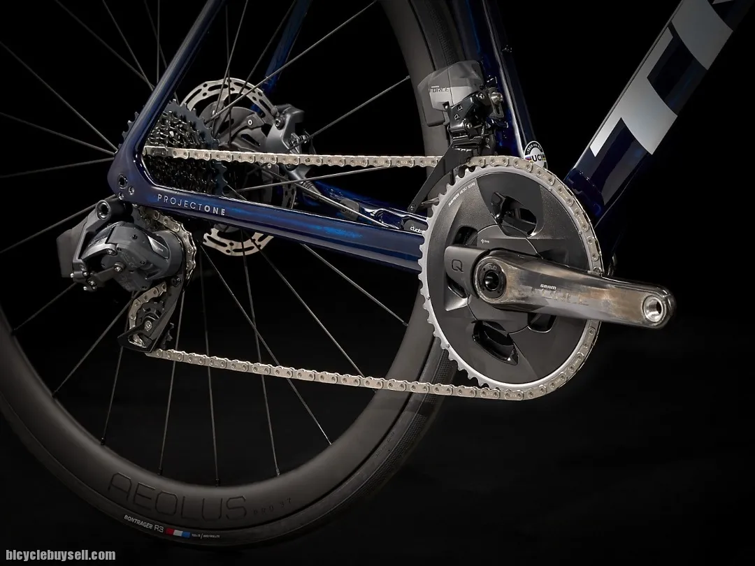 2022 TREK EMONDA SLR 7 E-TAP !
