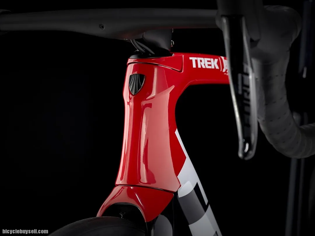2022 TREK EMONDA SLR 7 E-TAP !