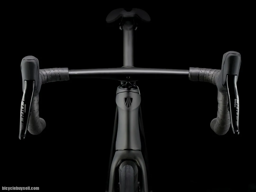 2022 TREK EMONDA SLR 7 E-TAP !