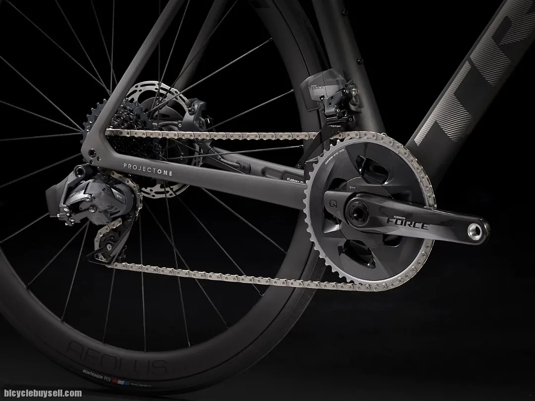 2022 TREK EMONDA SLR 7 E-TAP !