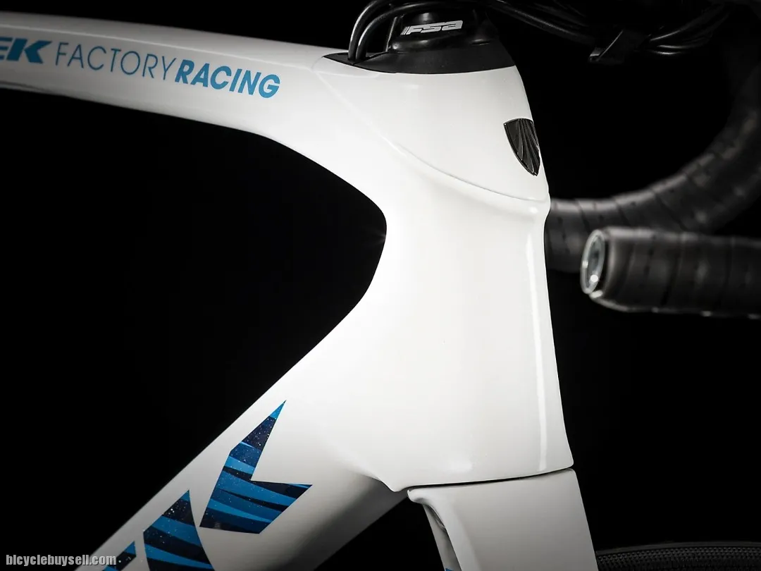 2022 TREK DOMANE SLR 7 E-TAP PROJECT ONE DISC !