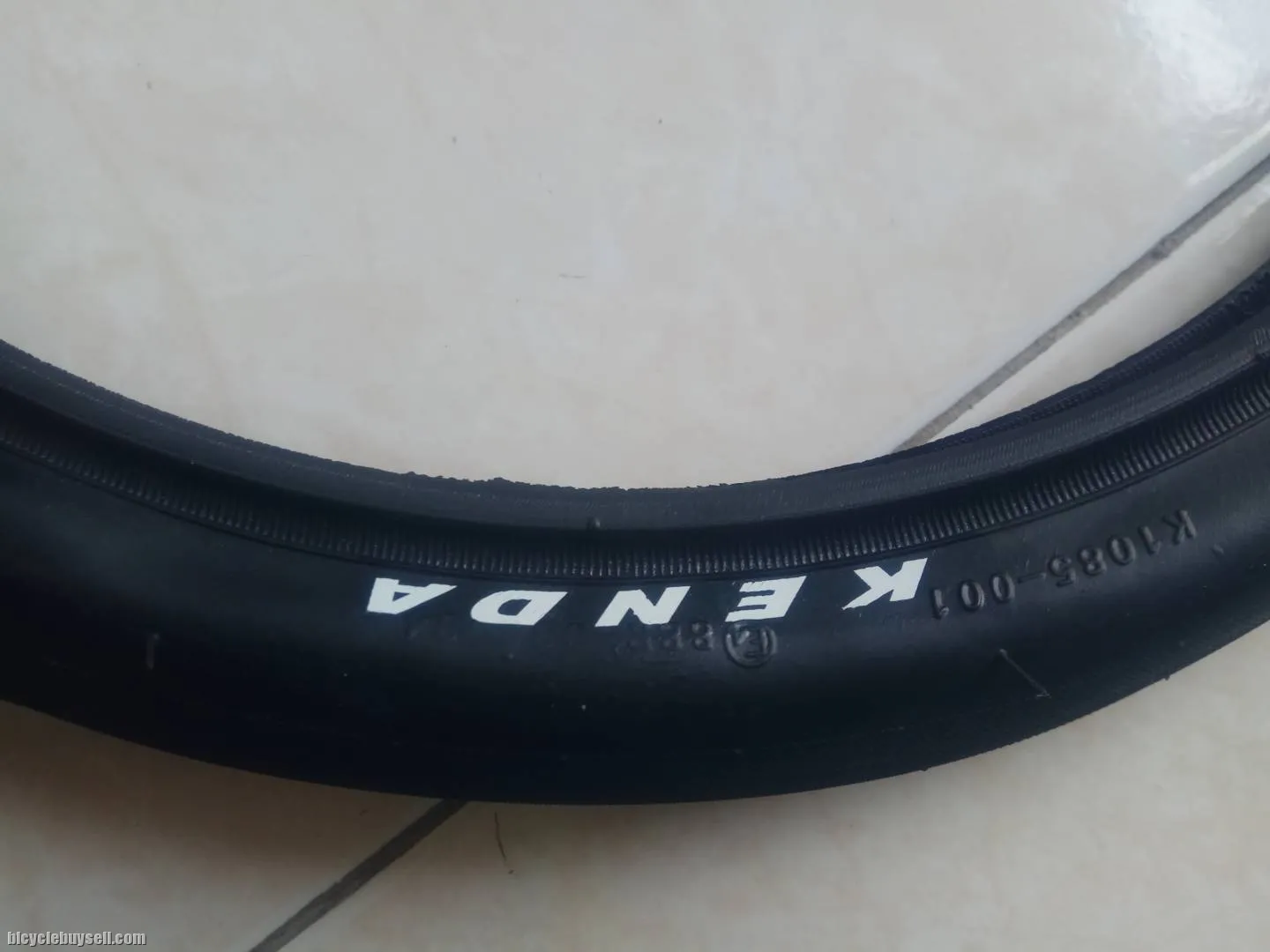 SALES KENDA KSMART Tire 16"x 1.35 (305 size)