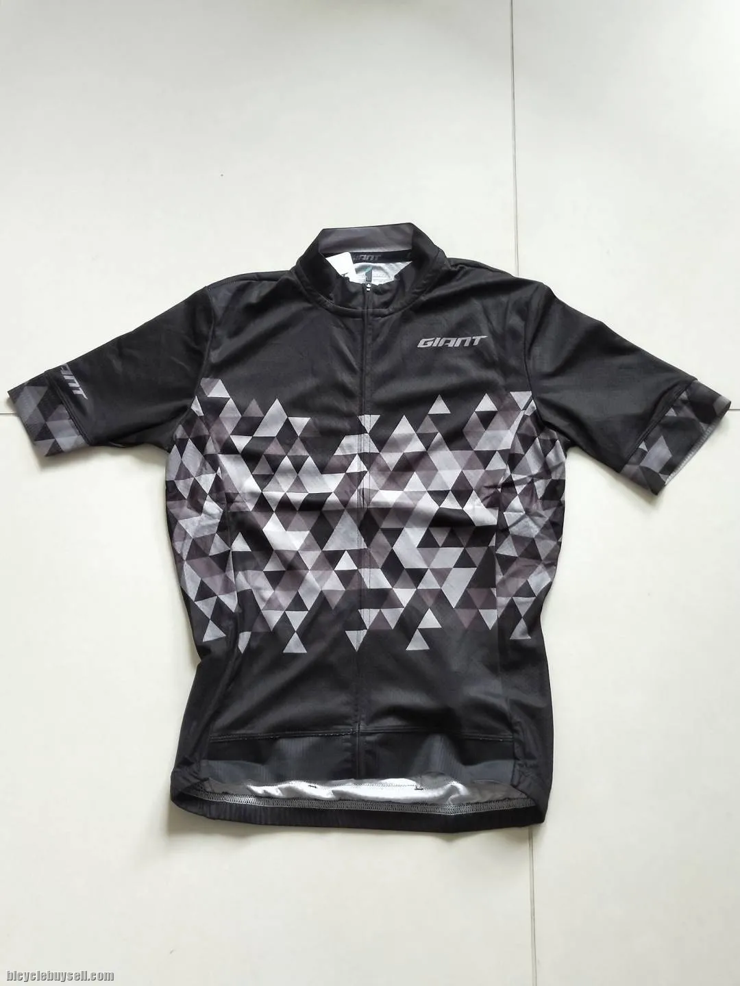 Giant Shadow Series Cycling Jersey in Black and Blue Color Options - Club Cut