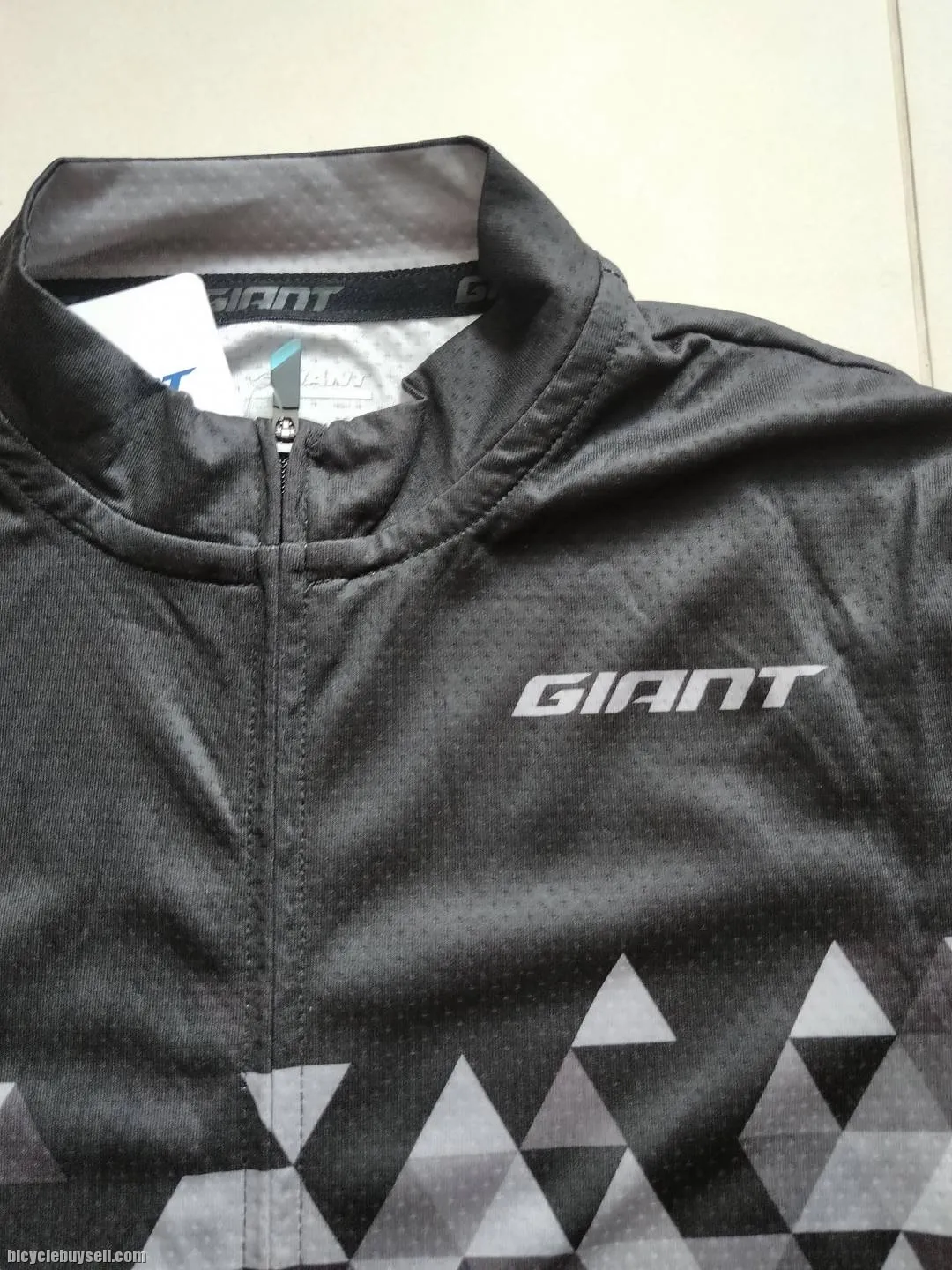 Giant Shadow Series Cycling Jersey in Black and Blue Color Options - Club Cut