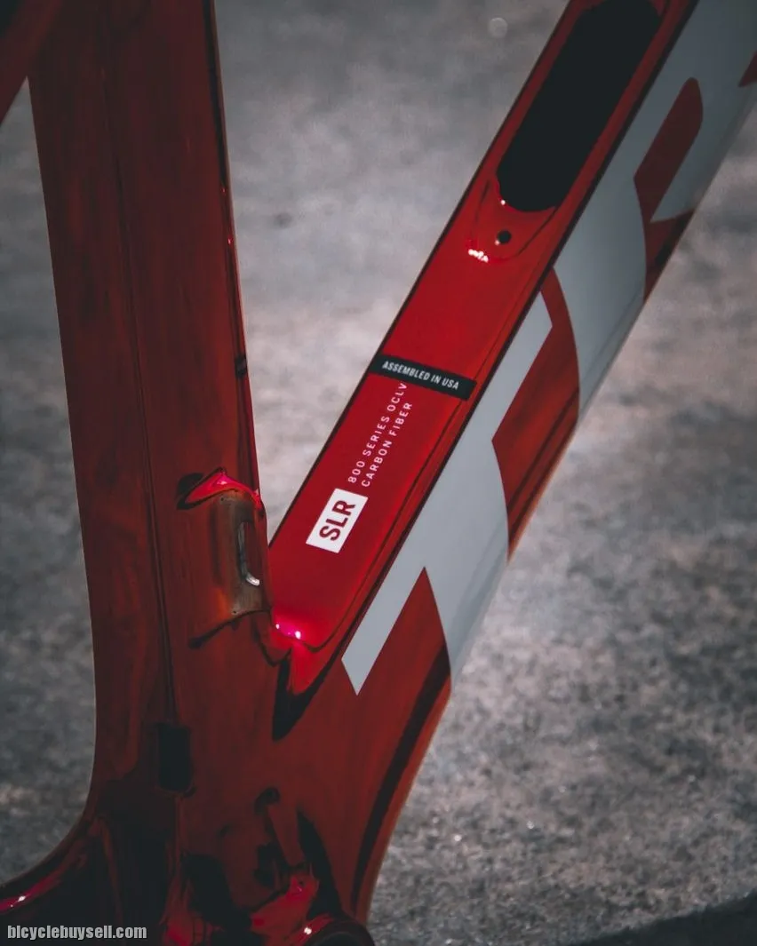 2022 TREK MADONE SLR DISC PROJECT ONE FRAME SET !