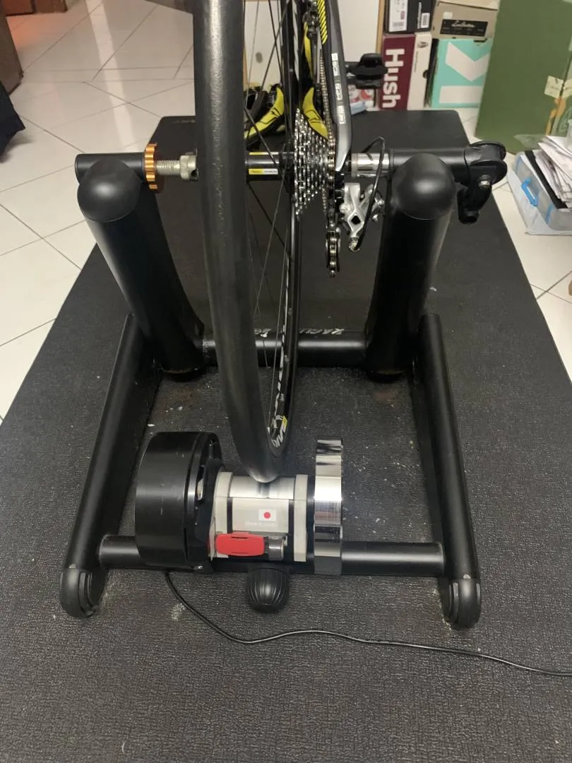 Minoura Kagura Smart Turbo Trainer