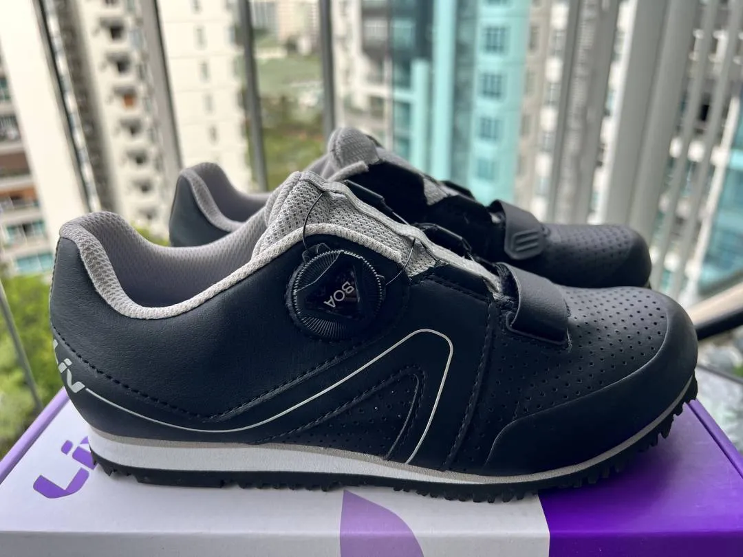 Giant Liv ladies cycling shoe non cleats