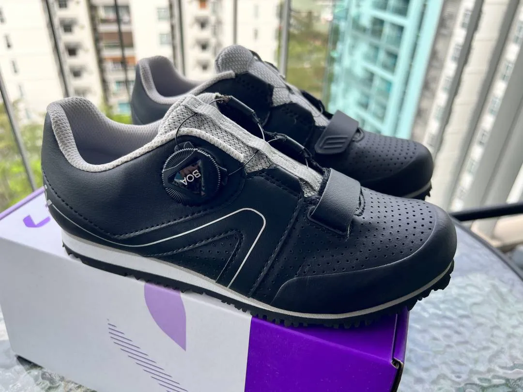 Giant Liv ladies cycling shoe non cleats