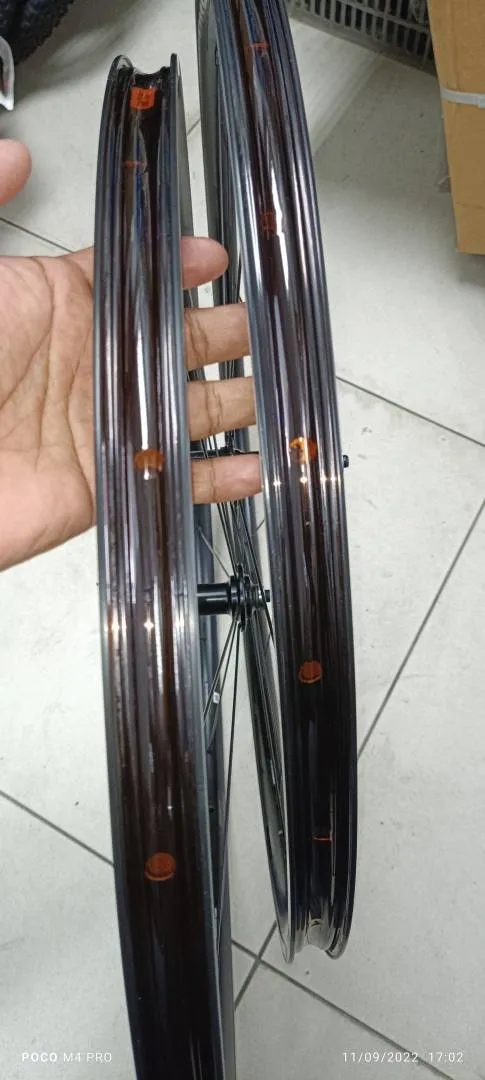 Giant PR-2 Aloy Rim Brake 700c, Tubeless Ready Wheelset