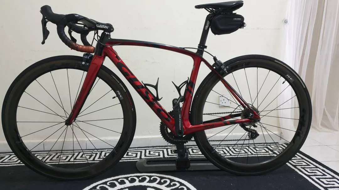 Road Bike Gusto Duro Pro ULTEGRA UCI CERTIFIED size S (can nego)