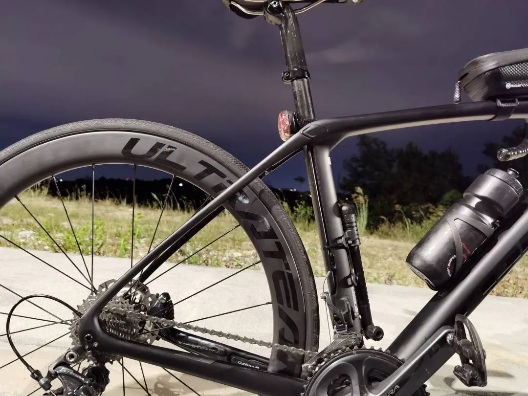 SOLD-Trek Domane SLR DISC 2019 price reduce Rm7500