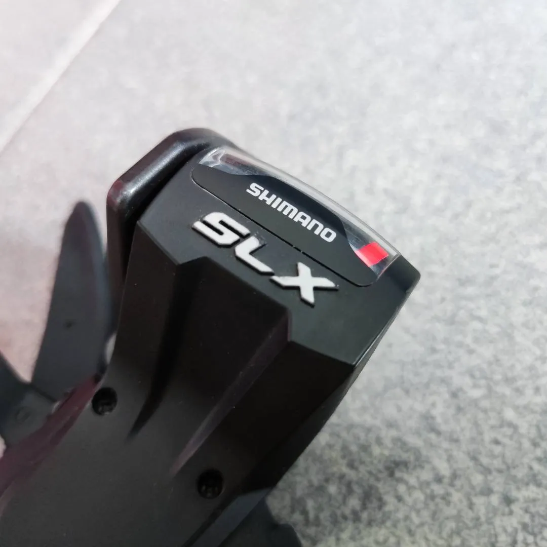 Shimano SLX SL-M660 3 x 9 Speed Shifter