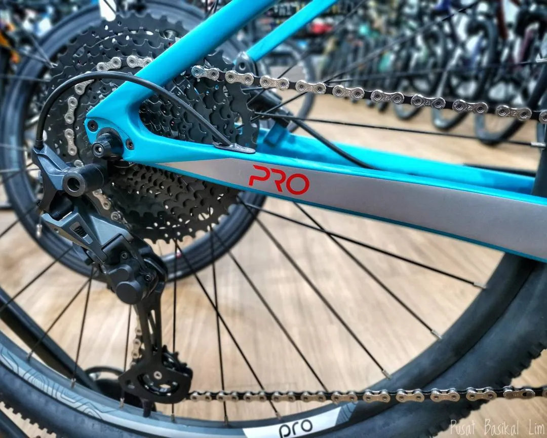 Trinx V1000 Pro 29 Carbon MTB