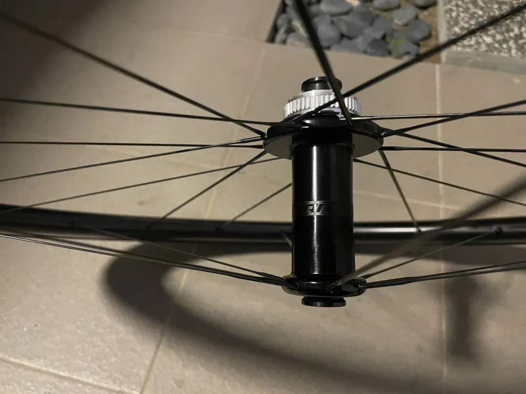 Wheelset SLR1 + Cadex Race Tyre + Schwalbe Pro One (new)