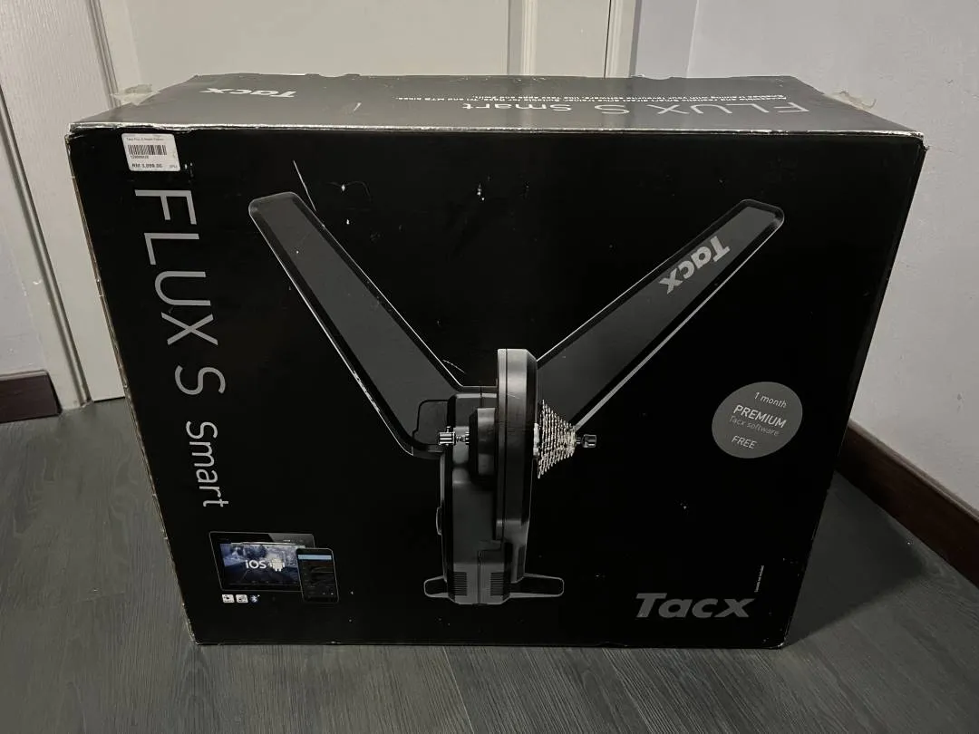 Tacx Flux S Smart Indoor Trainer