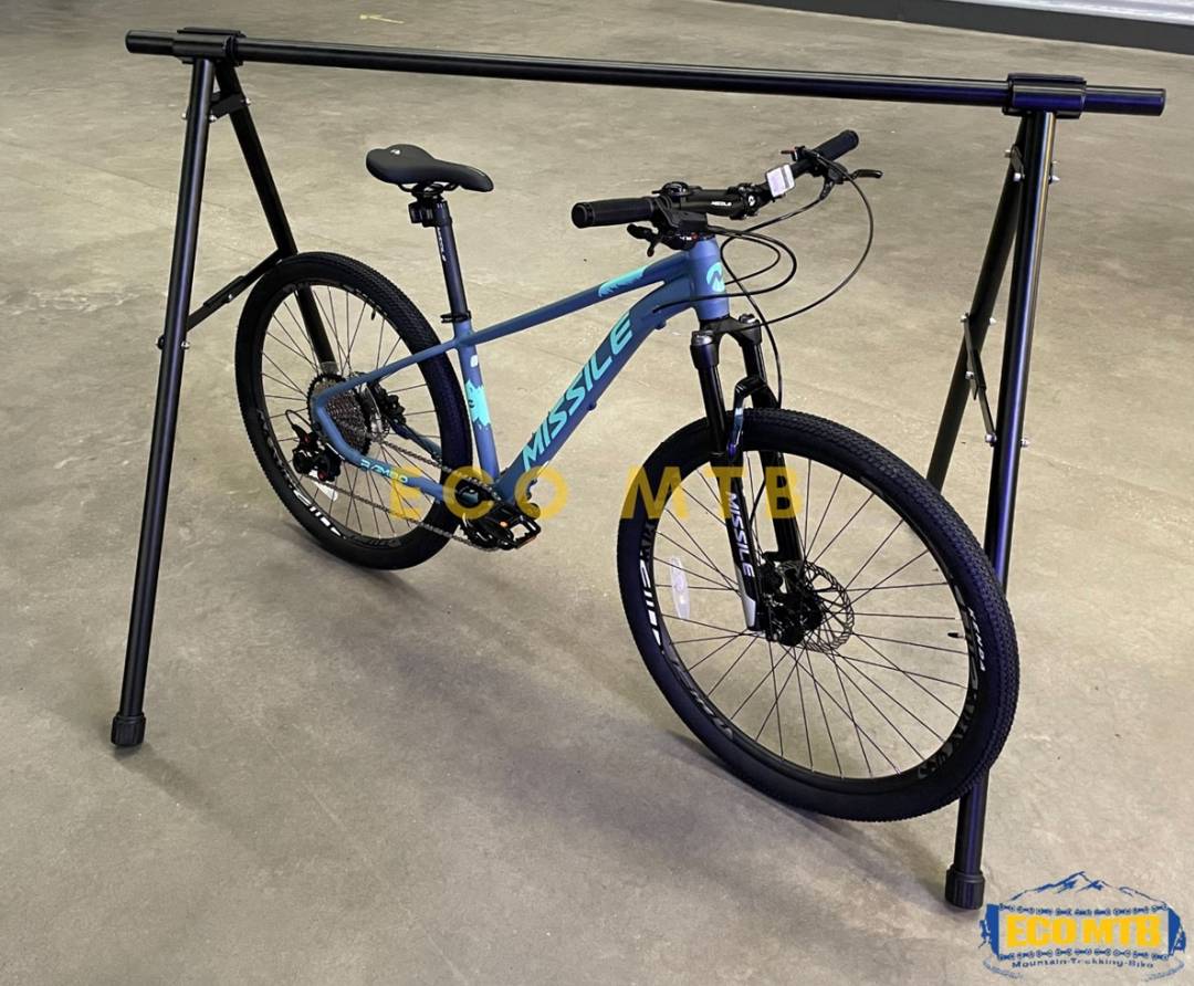 A FRAME BICYCLE STAND (PORTABLE)