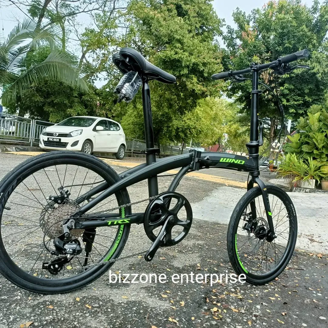 20â€ Trs wind folding bike 8sp shimano gear