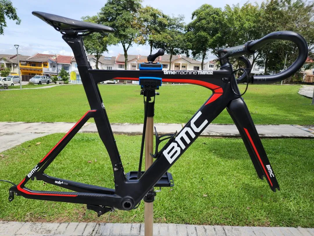 Bmc timemachine tmr02 aero bike frame