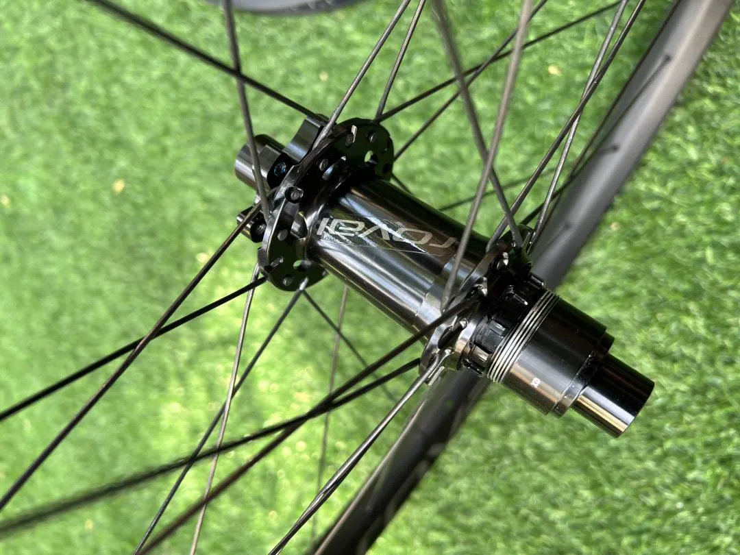 New - Specialized Roval Traverse 29  MTB wheel set