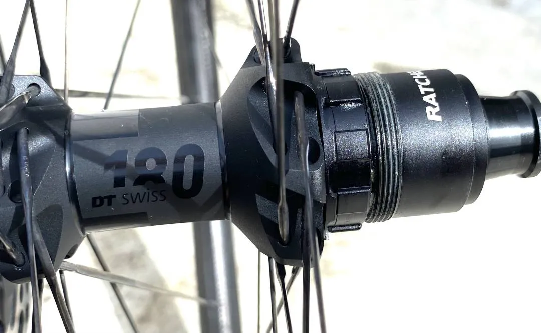 Schmolke TLO30 (DT SWISS 180 Ceramic Centrelock)