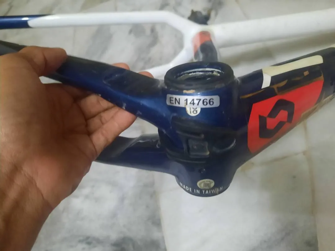 Frame scott scale 910 carbom non boost