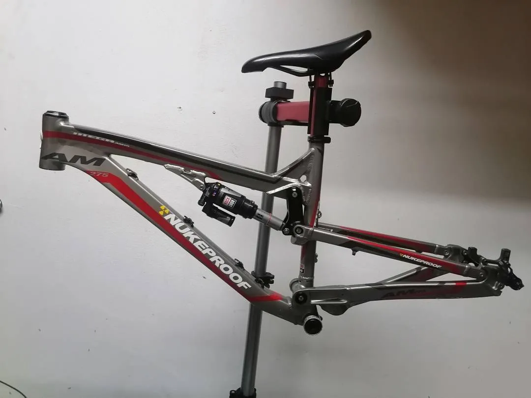 Nukeproof Mega Am 275 Frame n Parts