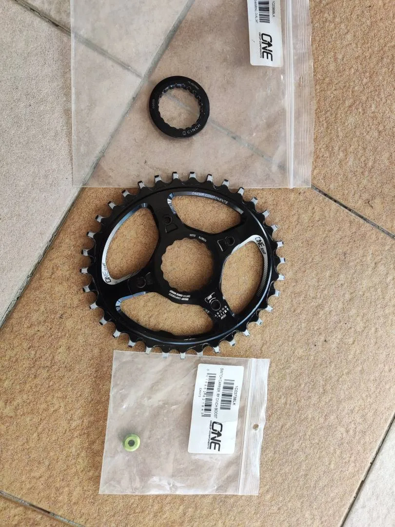 Oneup Component Cinch switch Carrier RF cinch + 34T oval