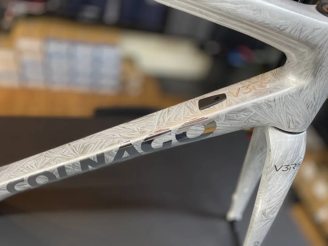 Colnago V3RS Frozen White Disc w CC01 Colnago carbon integrated handlebar