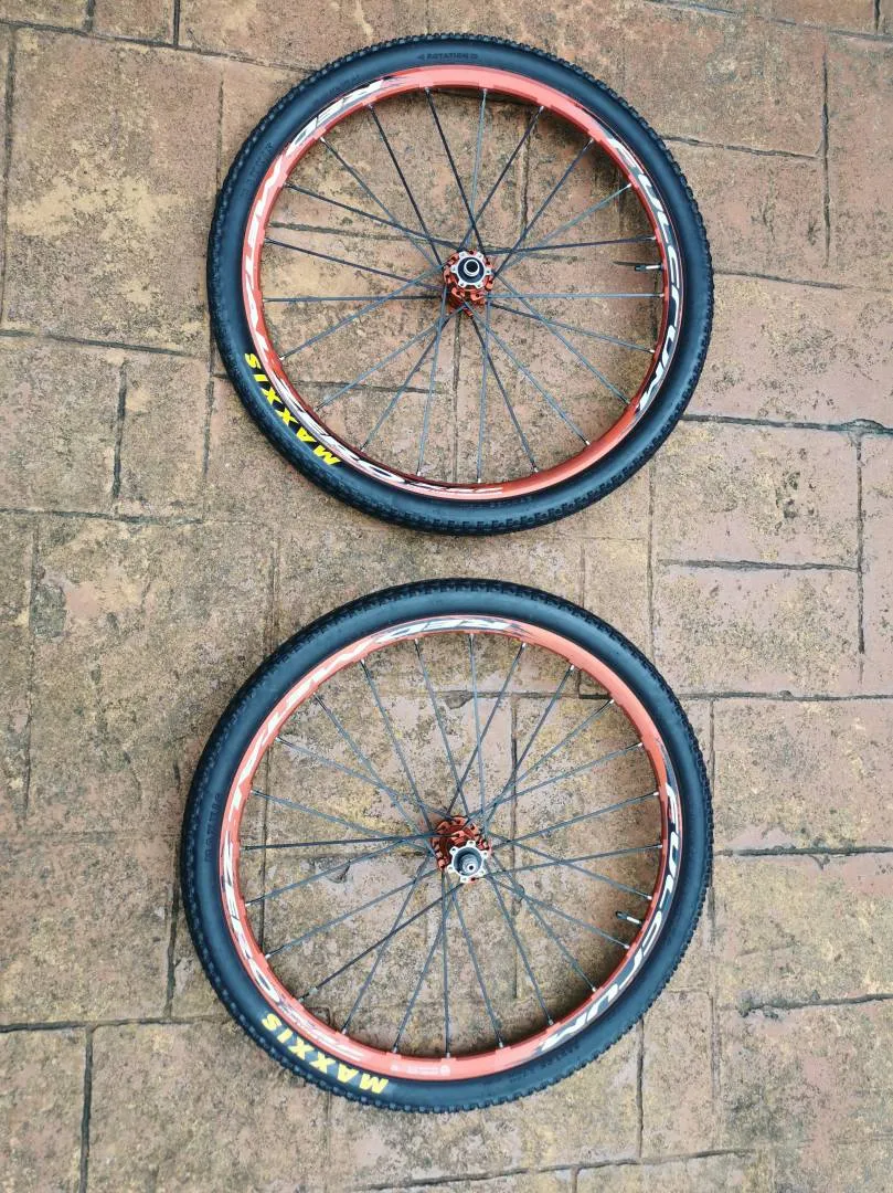 Fulcrum Red Matel Zero 26" "SOLD, thanks to BBS"